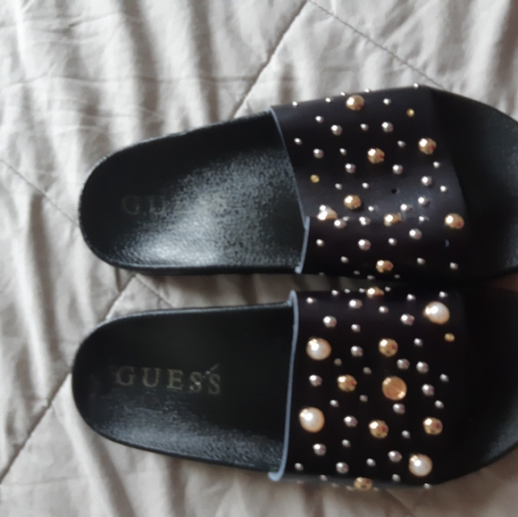Guess slippers - Picture 2 of 2